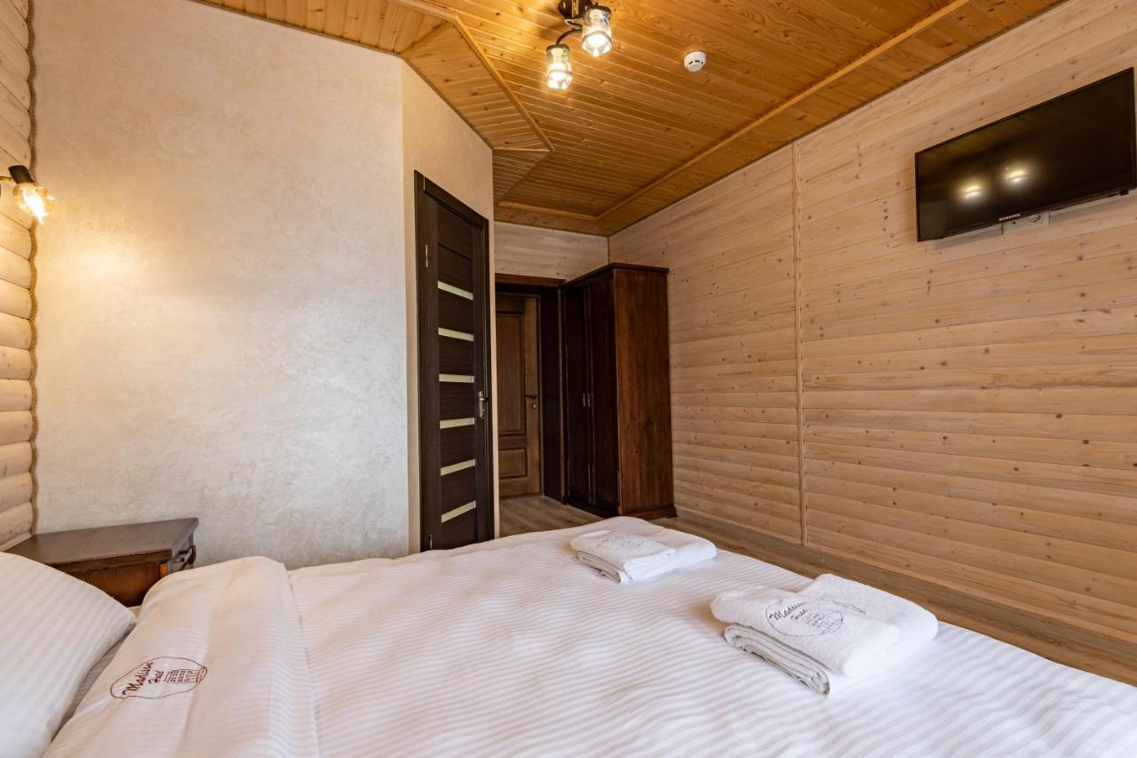 Madison Hotel Bukovel Eksteriør billede