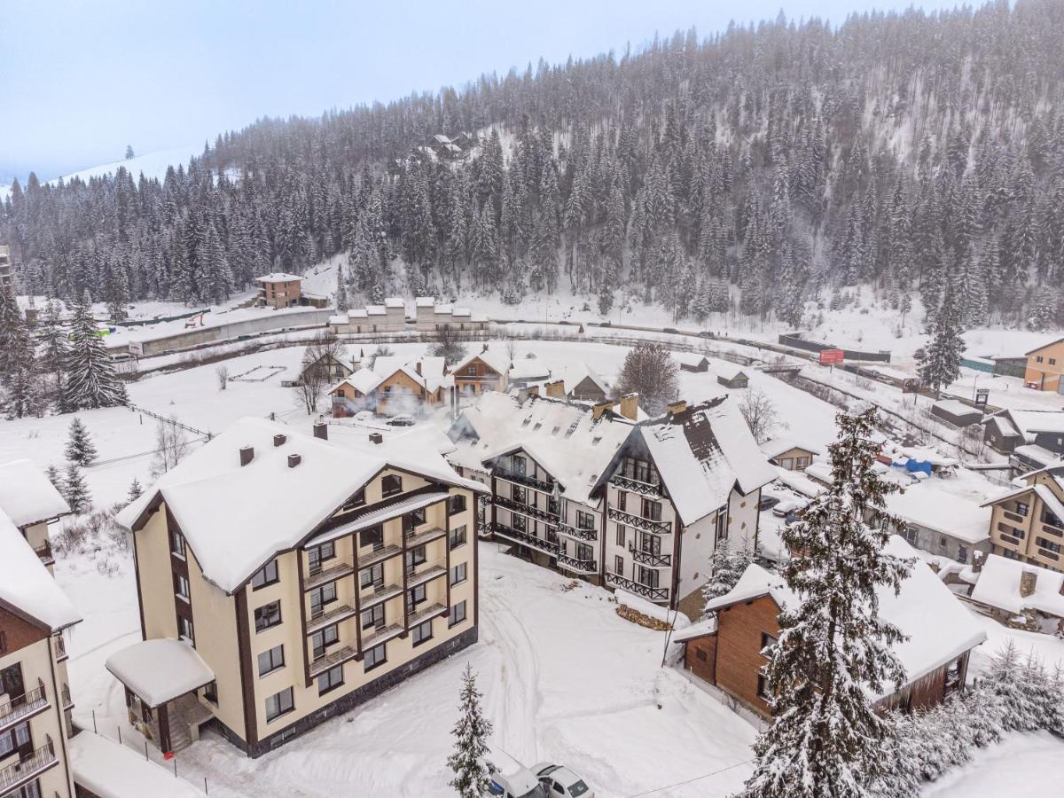 Madison Hotel Bukovel Eksteriør billede